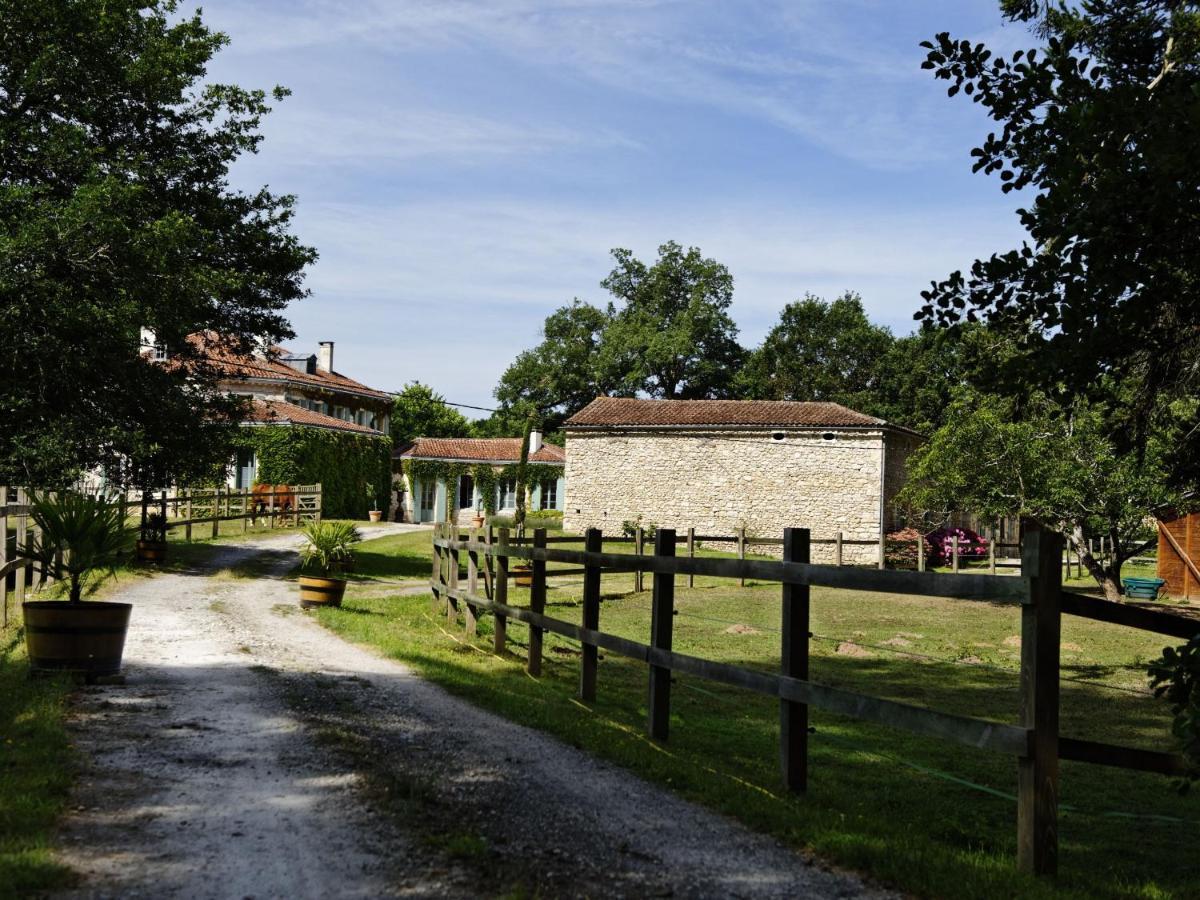 Chateau De L'Isle - Chambres D'Hotes Castelnau-de-Médoc Dış mekan fotoğraf